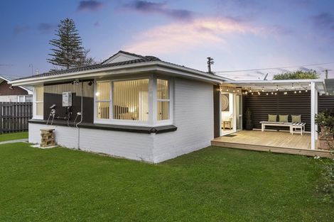 Photo of property in 2/18 Gray Avenue, Mangere East, Auckland, 2024