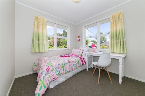 Photo of property in 6 Condliffe Place, New Windsor, Auckland, 0600
