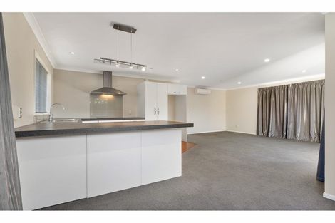 Photo of property in 4 Somerville Crescent, Aidanfield, Christchurch, 8025