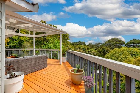 Photo of property in 1141 Scenic Drive North, Swanson, Auckland, 0816