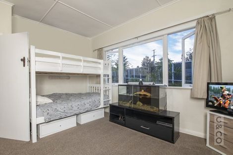 Photo of property in 18 Kent Terrace, Riverhead, 0820