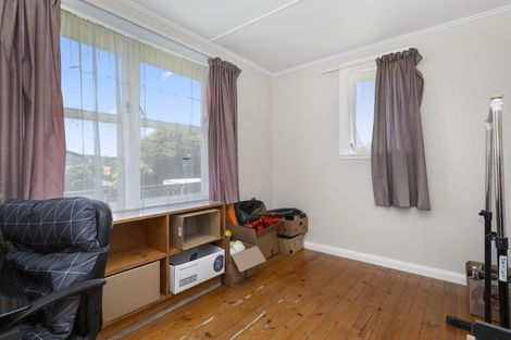 Photo of property in 32 Matatiro Street, Titahi Bay, Porirua, 5022