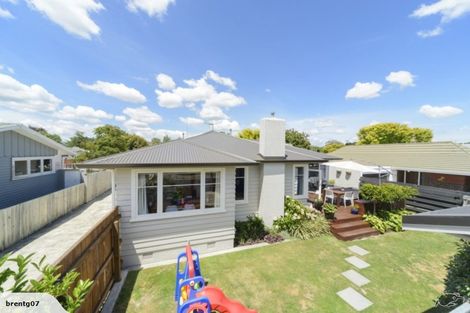 Photo of property in 22 Akaroa Avenue, Awapuni, Palmerston North, 4412