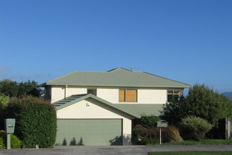 Photo of property in 5 Padstow Place, Camborne, Porirua, 5026