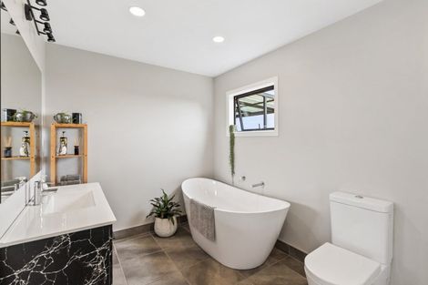 Photo of property in 21 Braddon Street, Saint Andrews, 7988