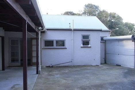 Photo of property in 28 Shakespeare Road, Bluff Hill, Napier, 4110