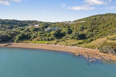 Photo of property in 124 Delamore Drive, Oneroa, Waiheke Island, 1081
