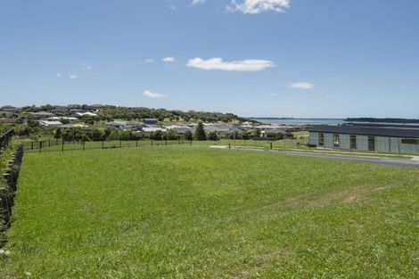 Photo of property in 35 Ridge Drive, Omokoroa, 3114