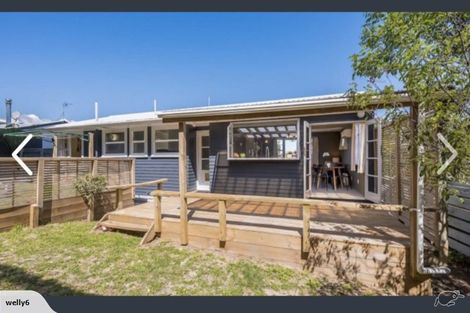 Photo of property in 9 Laburnum Grove, Maungaraki, Lower Hutt, 5010