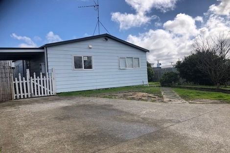 Photo of property in 8a Fordham Street, Beach Haven, Auckland, 0626