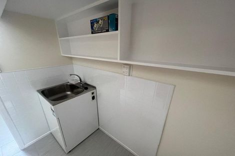 Photo of property in 2/40 Bodi Place, Te Atatu South, Auckland, 0610