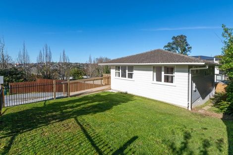 Photo of property in 3 Gladys Avenue, Glenfield, Auckland, 0629