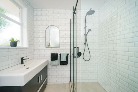 Photo of property in 6 Coventry Street, Highbury, Palmerston North, 4412