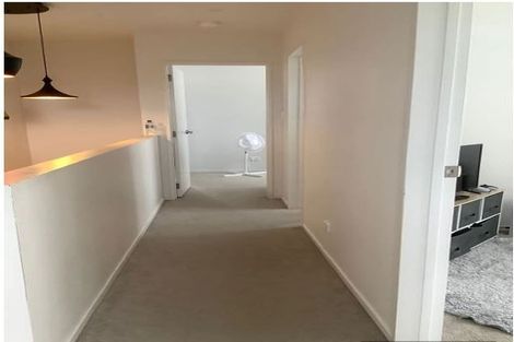 Photo of property in 24 Minhas Road, Papakura, 2110