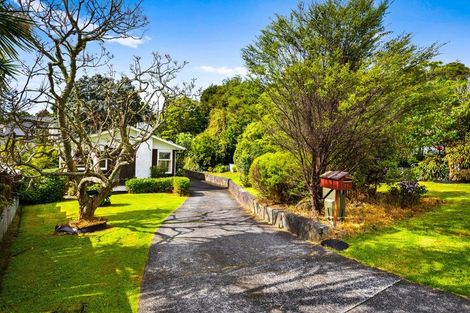 Photo of property in 73 Hilling Street, Titirangi, Auckland, 0604