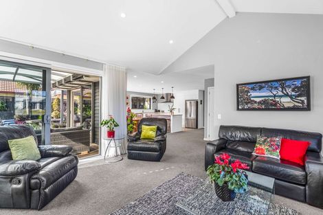 Photo of property in 102 Kupe Drive, Whitianga, 3510