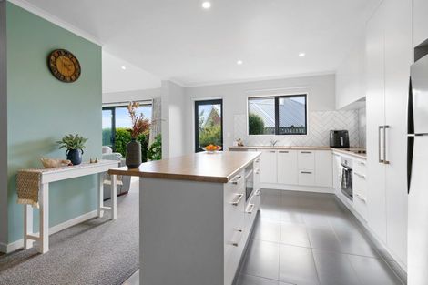 Photo of property in 11 Clifford Close, Leamington, Cambridge, 3432