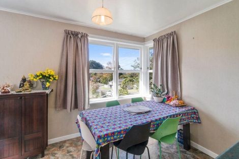 Photo of property in 2 Lowtherhurst Road, Massey, Auckland, 0614