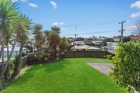 Photo of property in 26 Bond Crescent, Forrest Hill, Auckland, 0620