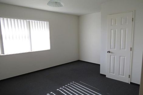 Photo of property in 19 Cutfield Road, New Plymouth, 4310