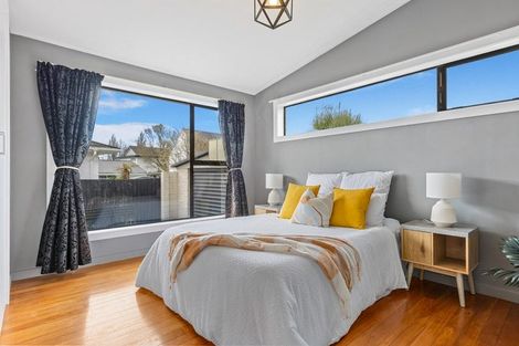 Photo of property in 48 Glenharrow Avenue, Avonhead, Christchurch, 8042