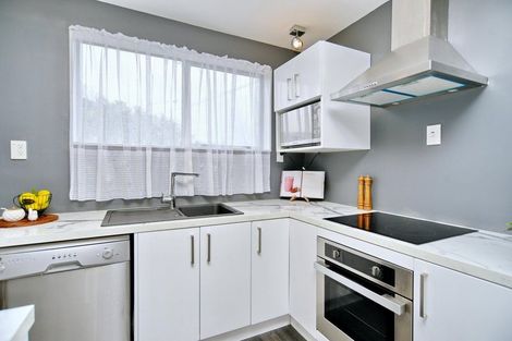 Photo of property in 79 Maces Road, Bromley, Christchurch, 8062