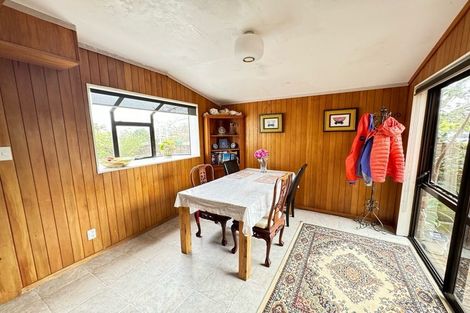 Photo of property in 2 Clearwater Cove, West Harbour, Auckland, 0618