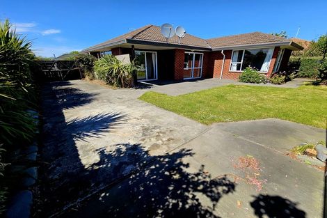 Photo of property in 97 Racecourse Road, Sockburn, Christchurch, 8042