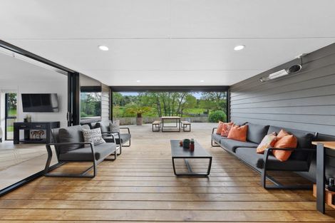 Photo of property in 11 Meadowbrook Place, Buckland, Pukekohe, 2677