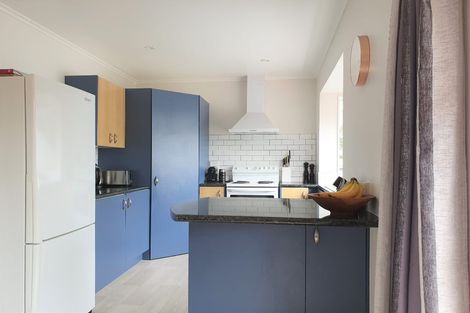 Photo of property in 37 Bonnie Glen Crescent, Ebdentown, Upper Hutt, 5018