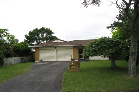 Photo of property in 7 Donzella Place, Conifer Grove, Takanini, 2112