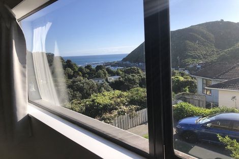Photo of property in 1 Teme Way, Island Bay, Wellington, 6023
