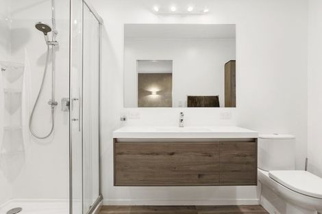 Photo of property in 33 D'oyly Drive, Stanmore Bay, Whangaparaoa, 0932