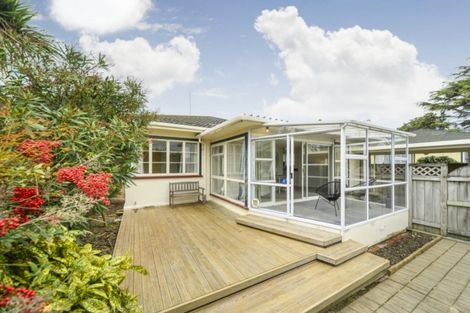 Photo of property in 26 Rangitira Avenue, Palmerston North, 4414