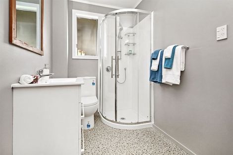 Photo of property in 2/246 Main Road, Tawa, Wellington, 5028