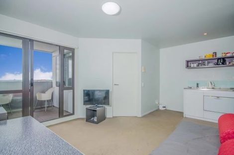Photo of property in St Paul Apartments, 8b/4 Saint Paul Street, Auckland Central, Auckland, 1010