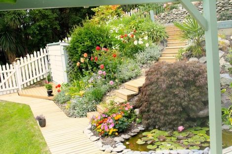 Photo of property in 19 Milton Terrace, Picton, 7220