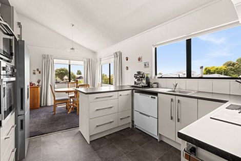 Photo of property in 8 Devon Street, Taradale, Napier, 4112