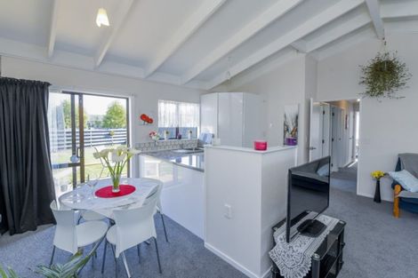 Photo of property in 4 Kirkcaldie Grove, Levin, 5510