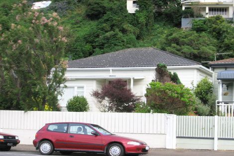 Photo of property in 26 Derwent Street, Island Bay, Wellington, 6023