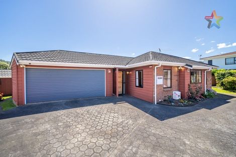 Photo of property in 2/25 De Menech Grove, Avalon, Lower Hutt, 5011