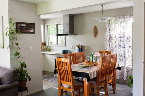 Photo of property in 51 Singers Road, Korokoro, Lower Hutt, 5012