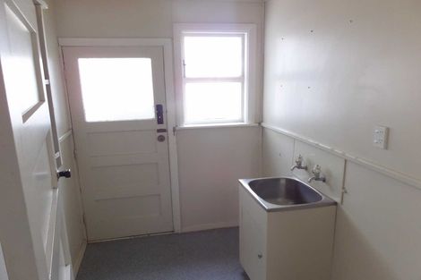 Photo of property in 345 Riccarton Road, Upper Riccarton, Christchurch, 8041