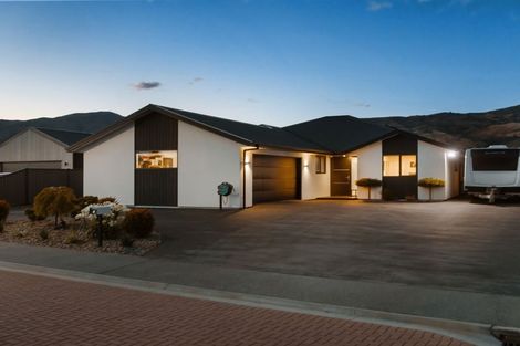 Photo of property in 6 Hortons Way, Cromwell, 9310