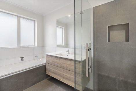 Photo of property in 118 Hitchen Road, Pokeno, 2402