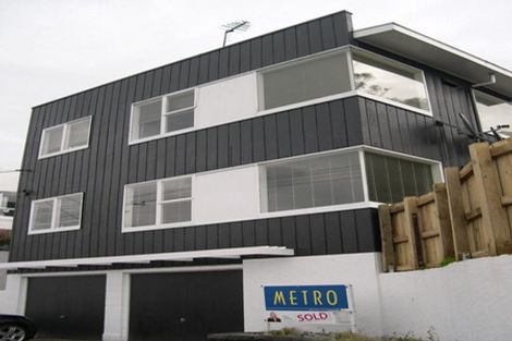 Photo of property in 2/130 Forbury Road, Saint Clair, Dunedin, 9012