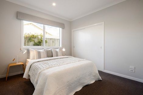 Photo of property in 82 Grey Street, Cambridge, 3434