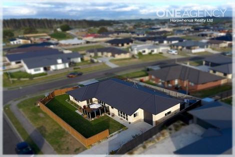 Photo of property in 25 Forbes Road, Foxton Beach, Foxton, 4815