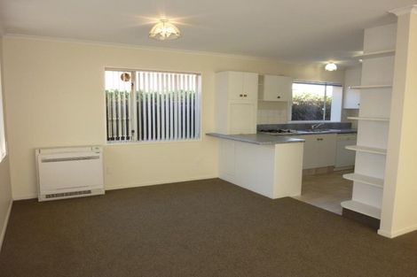 Photo of property in 60a Daniels Road, Redwood, Christchurch, 8051