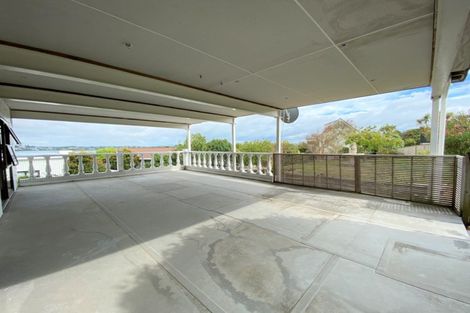 Photo of property in 26 Devon Road, Bucklands Beach, Auckland, 2012